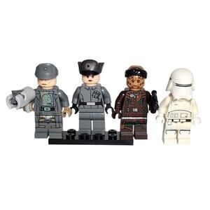 Lego Star Wars Minifigure Lot Of 4 With 2 Blasters And 1 Tile Pre-owned